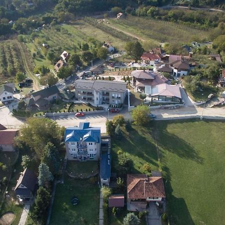 Apartamento Simica Cose Vrdnik Exterior foto