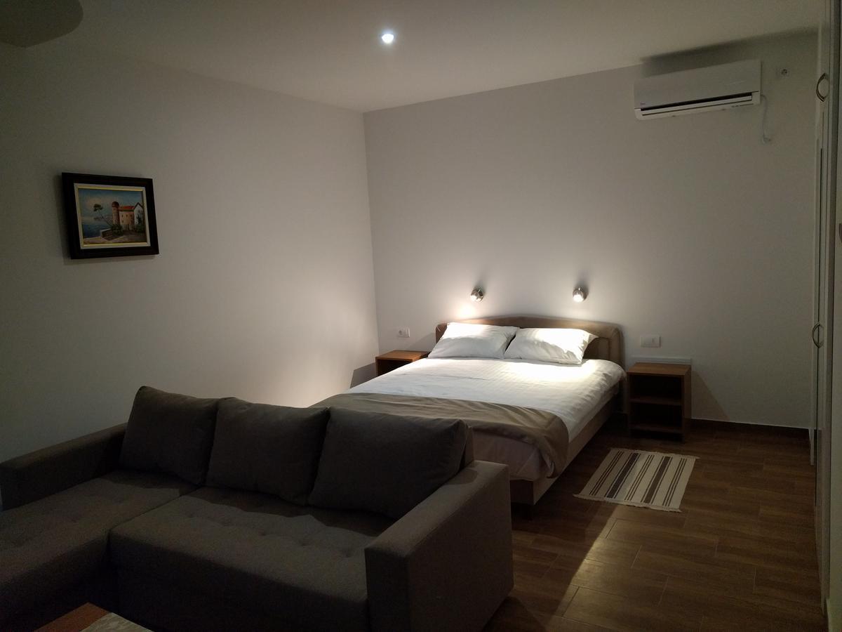 Apartamento Simica Cose Vrdnik Exterior foto