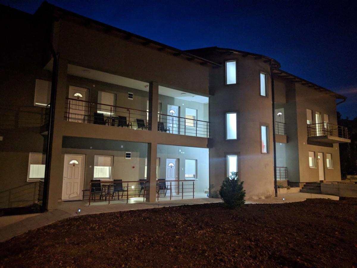 Apartamento Simica Cose Vrdnik Exterior foto