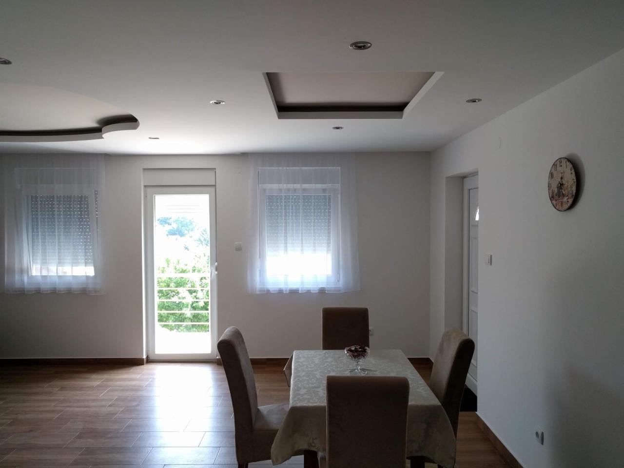 Apartamento Simica Cose Vrdnik Exterior foto