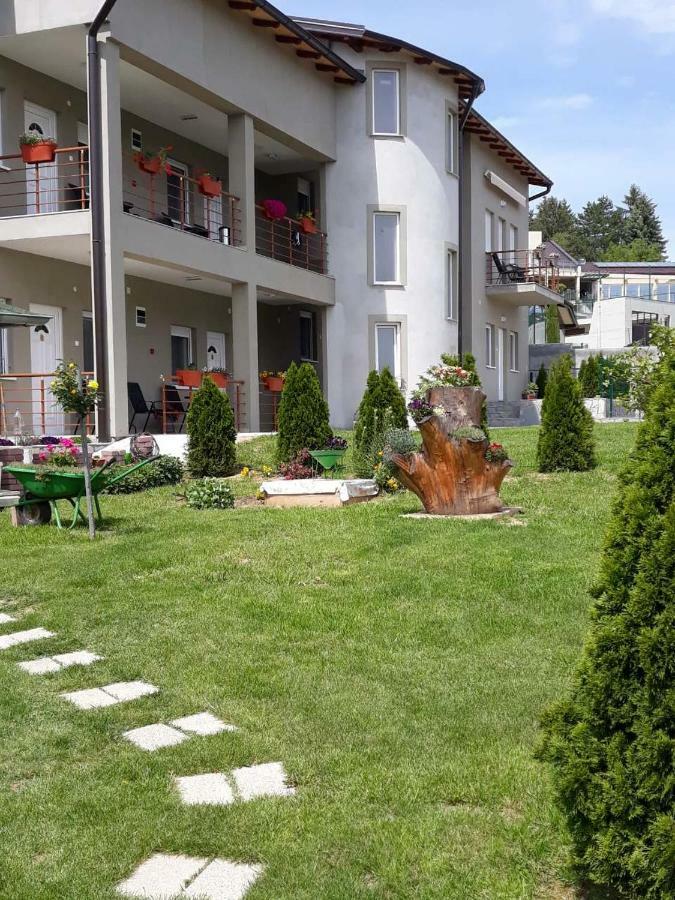 Apartamento Simica Cose Vrdnik Exterior foto