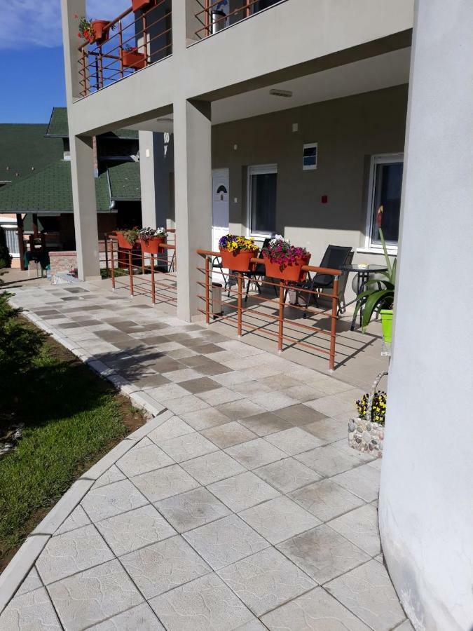 Apartamento Simica Cose Vrdnik Exterior foto