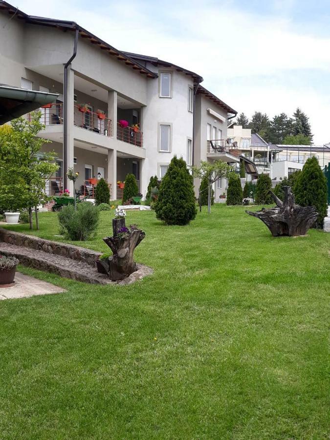 Apartamento Simica Cose Vrdnik Exterior foto