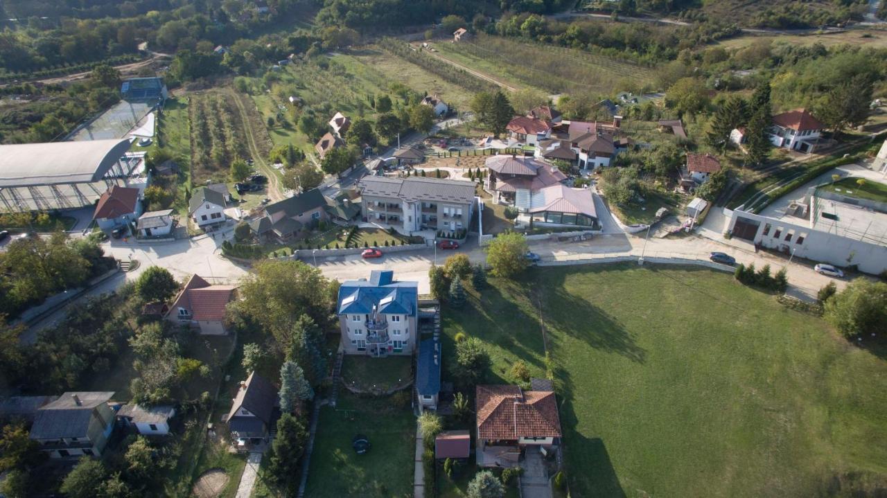 Apartamento Simica Cose Vrdnik Exterior foto